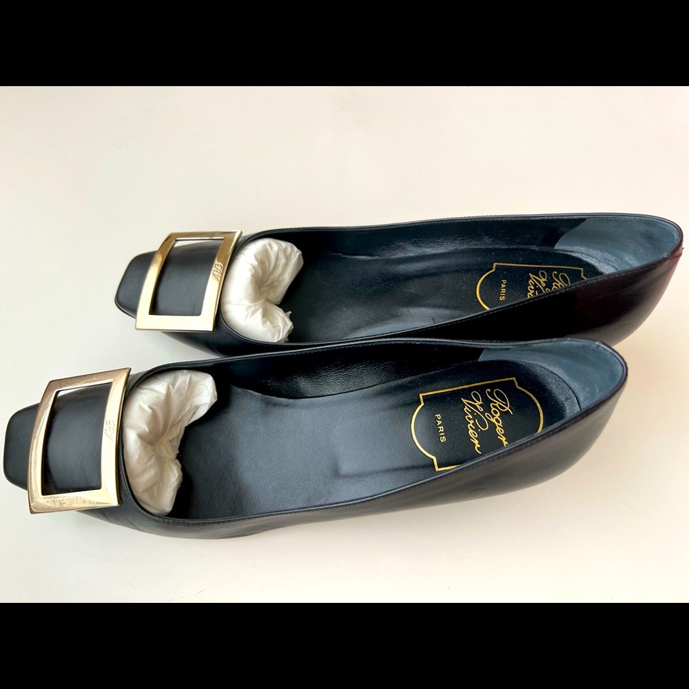 Roger Vibier Decollete Trompette Black size 9B